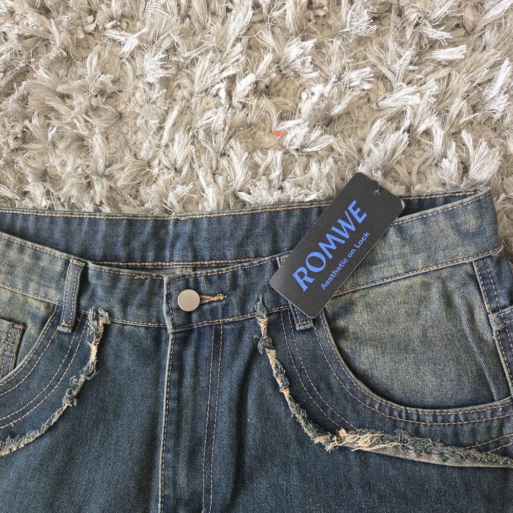 ROMWE Men Blue Cargo Jeans with Classic Denim Style Wide Legs